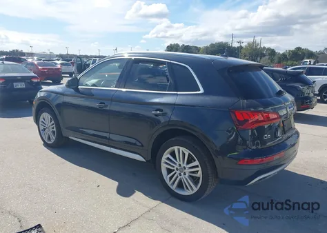 2018 Audi Q5 2.0T Premium/2.0T Tech Premium z USA, uszkodzony, nr VIN WA1BNAFY1J2121259